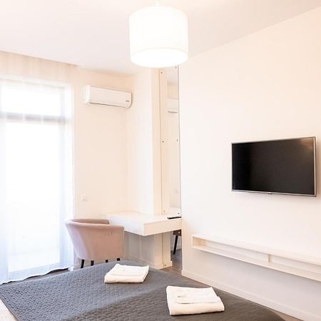 Luxury Apartments “Dream City” Uzhhorod Ngoại thất bức ảnh