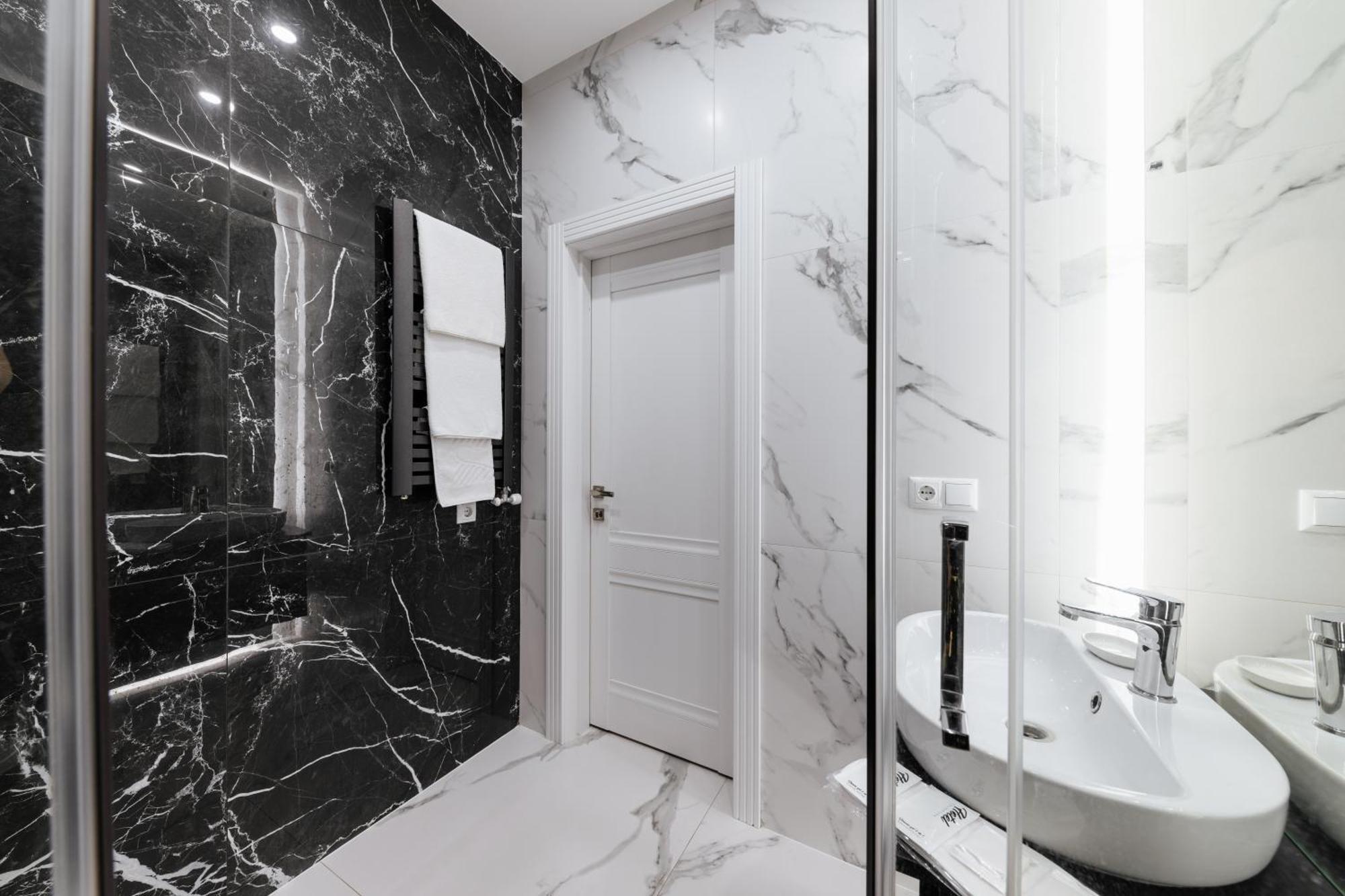 Luxury Apartments “Dream City” Uzhhorod Ngoại thất bức ảnh